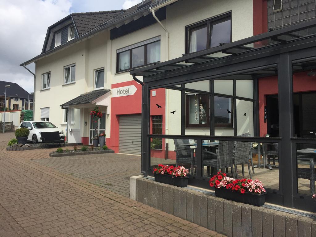 Hotel Colosseum Rheinbollen Exterior photo
